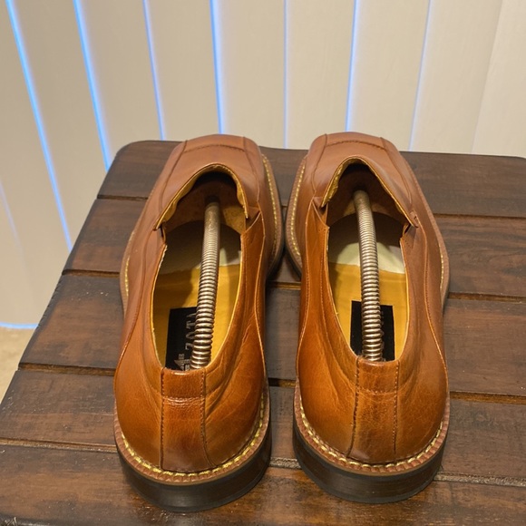 Mens brown leather loafers with shoe stretcher included - Picture 9 of 11